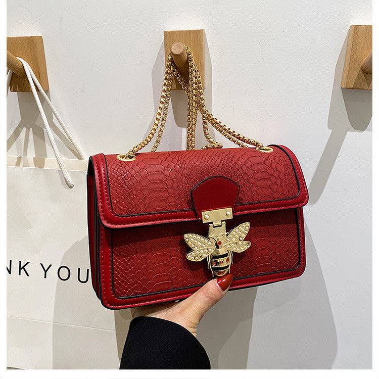 Chain Shoulder Trendy Retro Messenger Bag - Hanabi